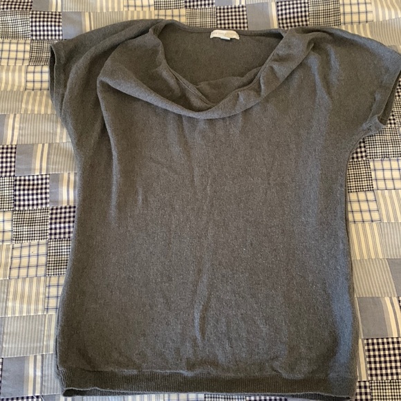 XSMALL New York & Company Gray Sweater - Picture 2 of 4